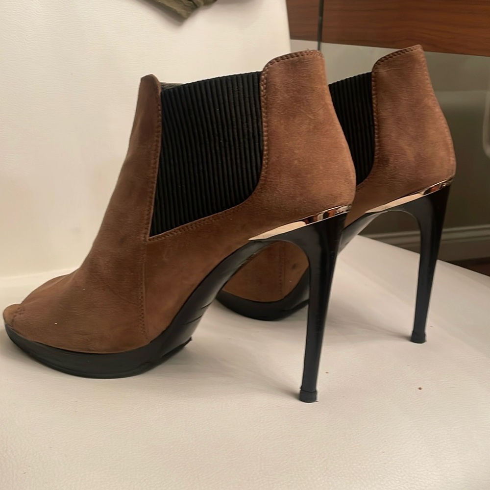 Burberry boots